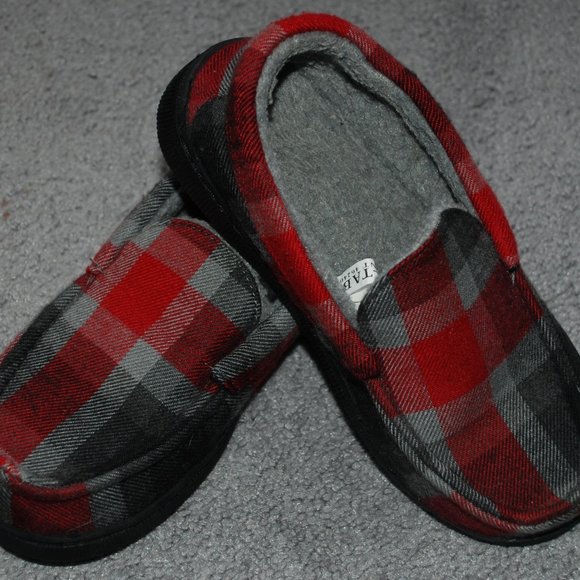 Boys Plaid Slip On Slippers - Size Youth Small (13-1) - Picture 2 of 8